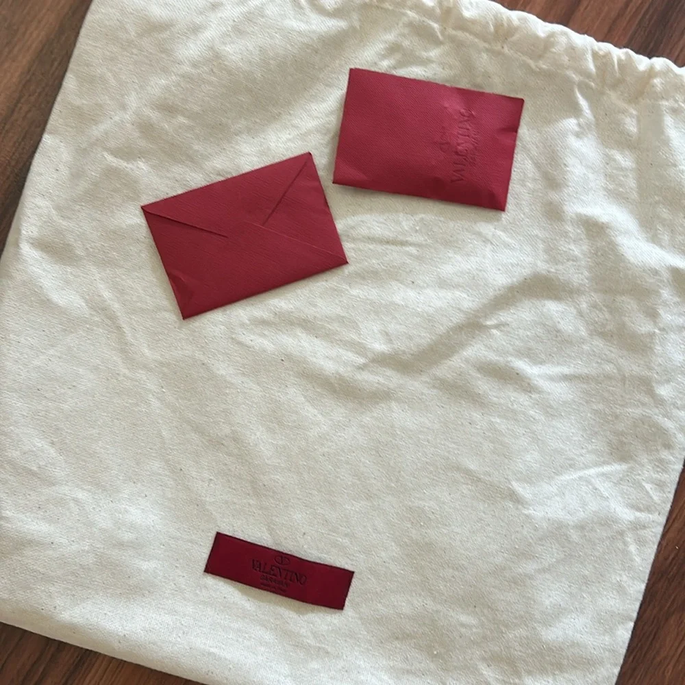 Valentino Garavani Rockstud Mini Tote - Picture 11 of 11